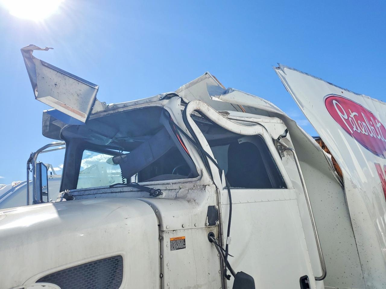 2022 Peterbilt 337 BOX Truck