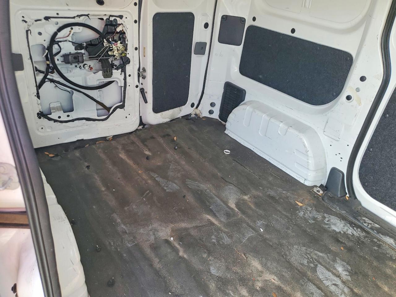 2015 Nissan NV200 Delivery Van
