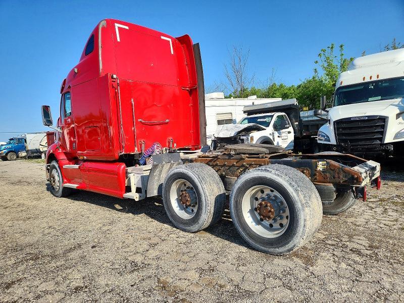 2007 Peterbilt 387 Semi Truck