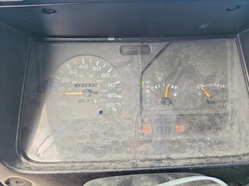 2002 Nissan Diesel UD1800 BOX Truck