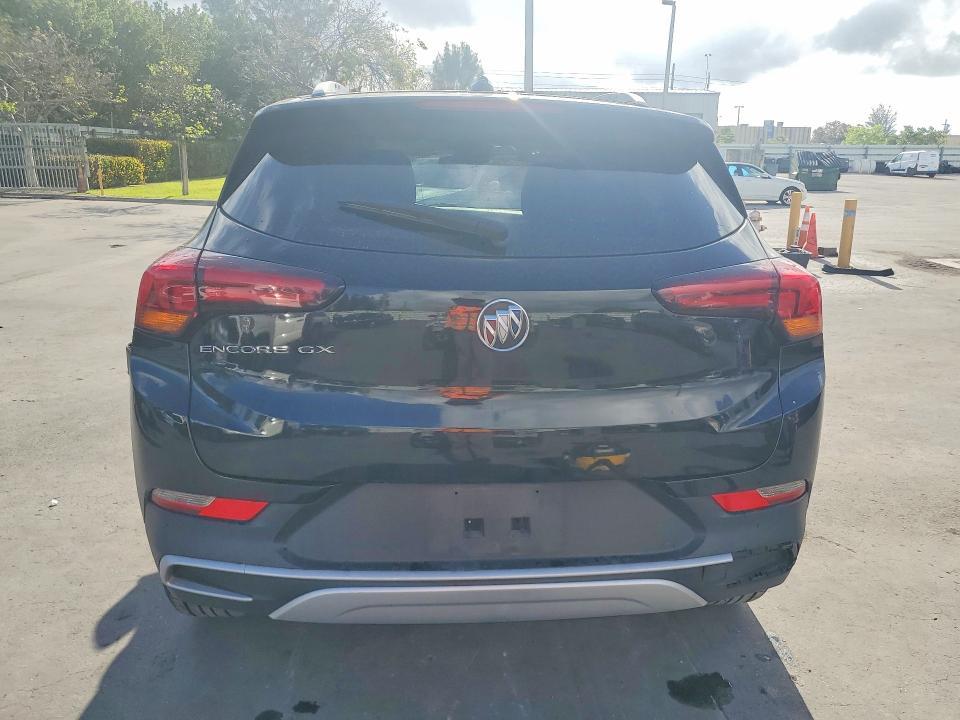 2022 Buick Encore gx Select