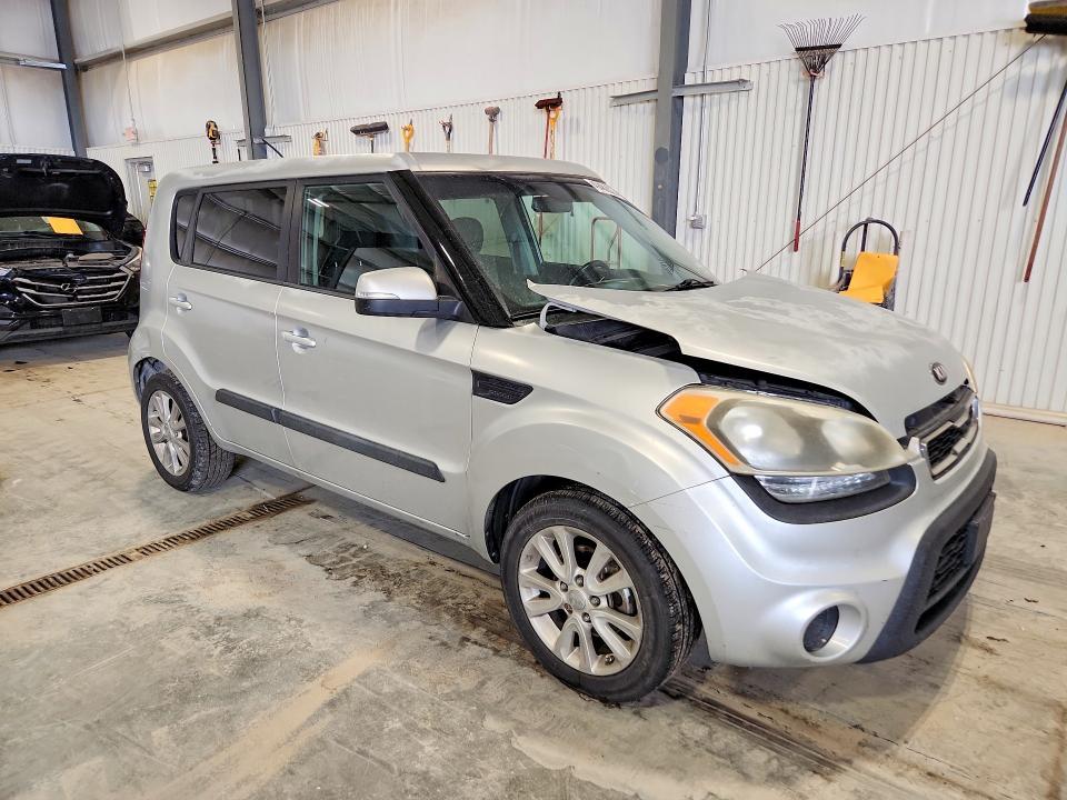 2013 KIA Soul +