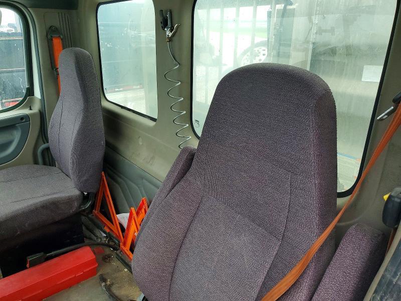2016 Freigliner 2016 Freightliner Cascadia 125 Semi Truck