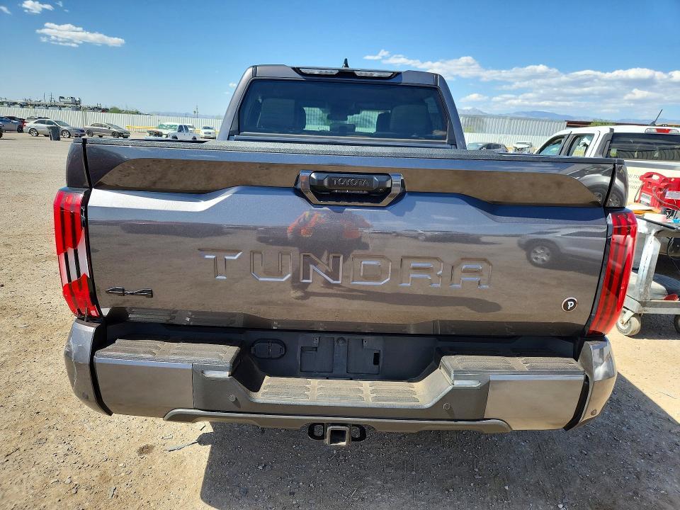 2022 Toyota Tundra SR5