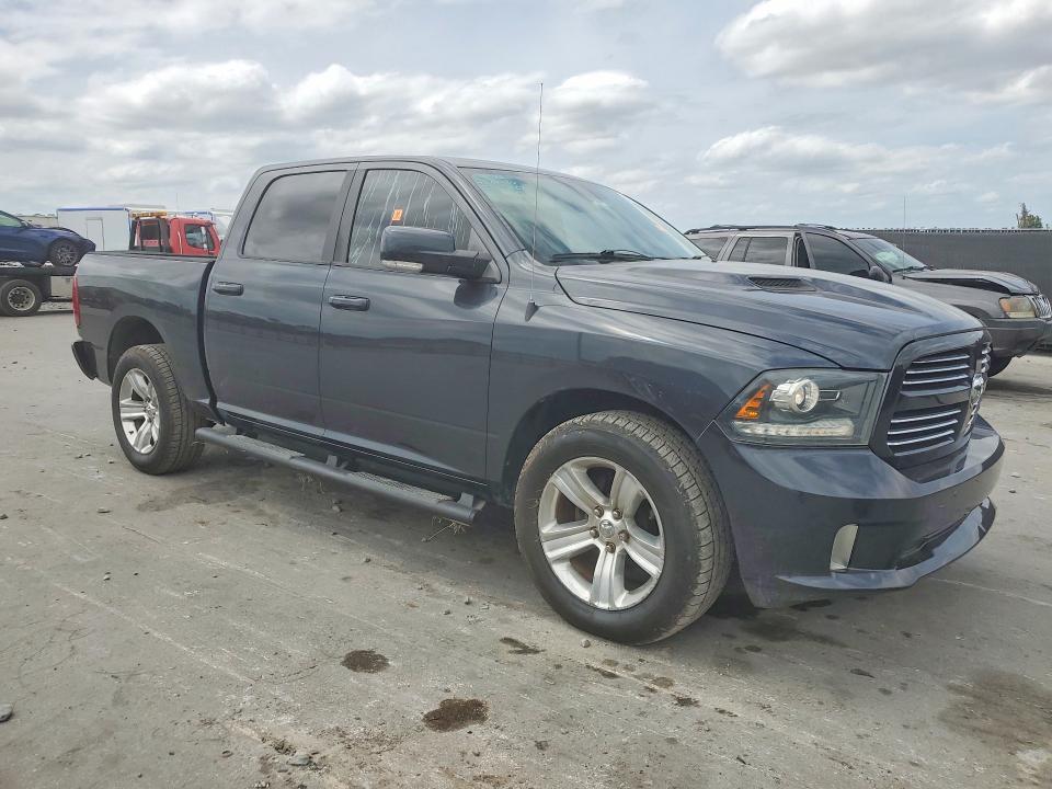 2014 Dodge RAM 1500 Sport