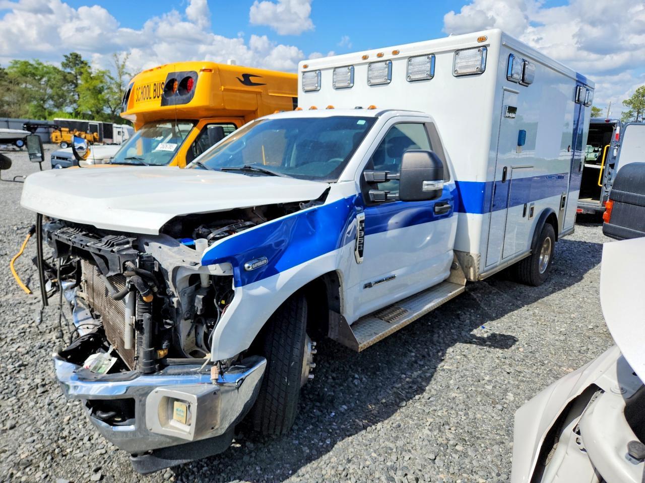 2017 Ford F350 Super Duty Ambulance