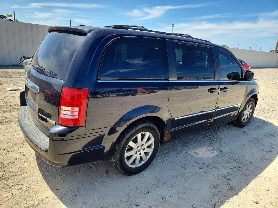 2010 Chrysler Town & Country Touring Plus