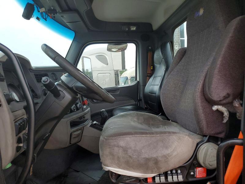 2017 Peterbilt 579 Semi Truck