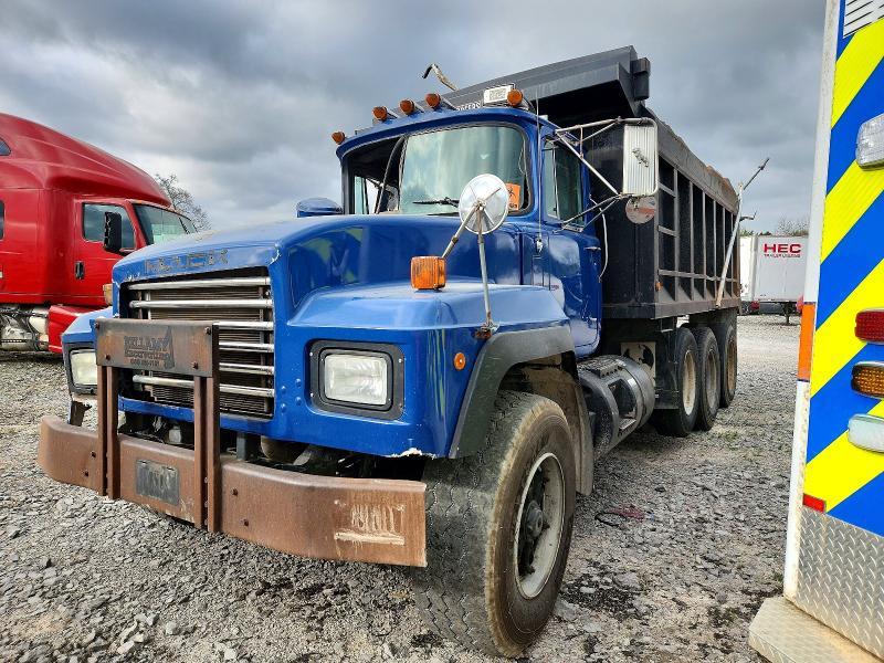 1998 Mack RD Dump Truck