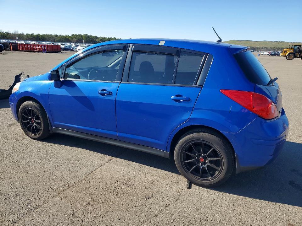 2011 Nissan Versa 1.8 s