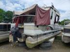 2001 Sun Tracker Boat