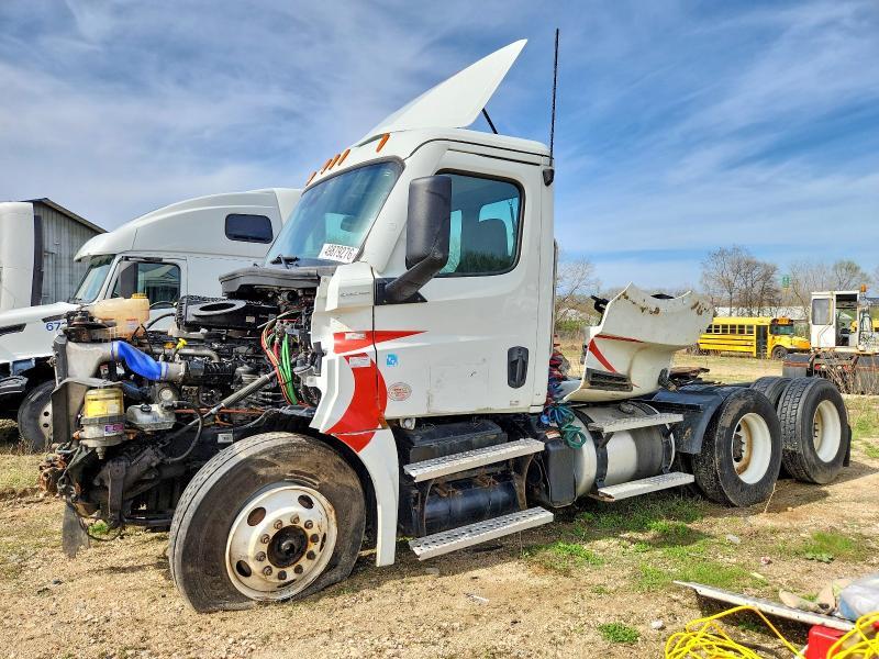 2022 Freigliner 2022 Freightliner Cascadia 126 Semi Truck