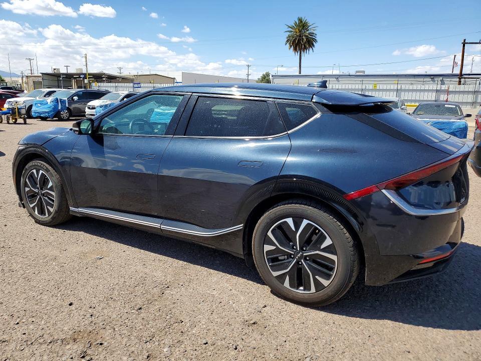 2023 KIA EV6 Wind