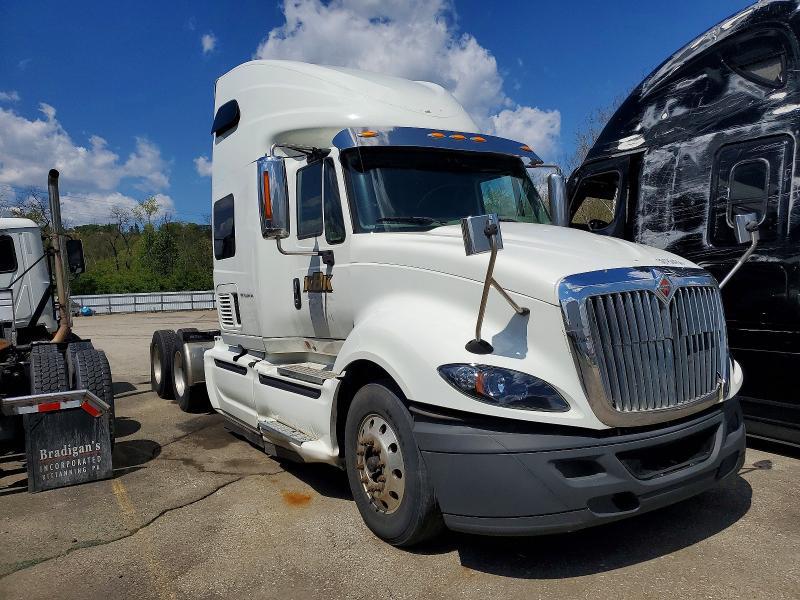 2015 International Prostar Semi Truck