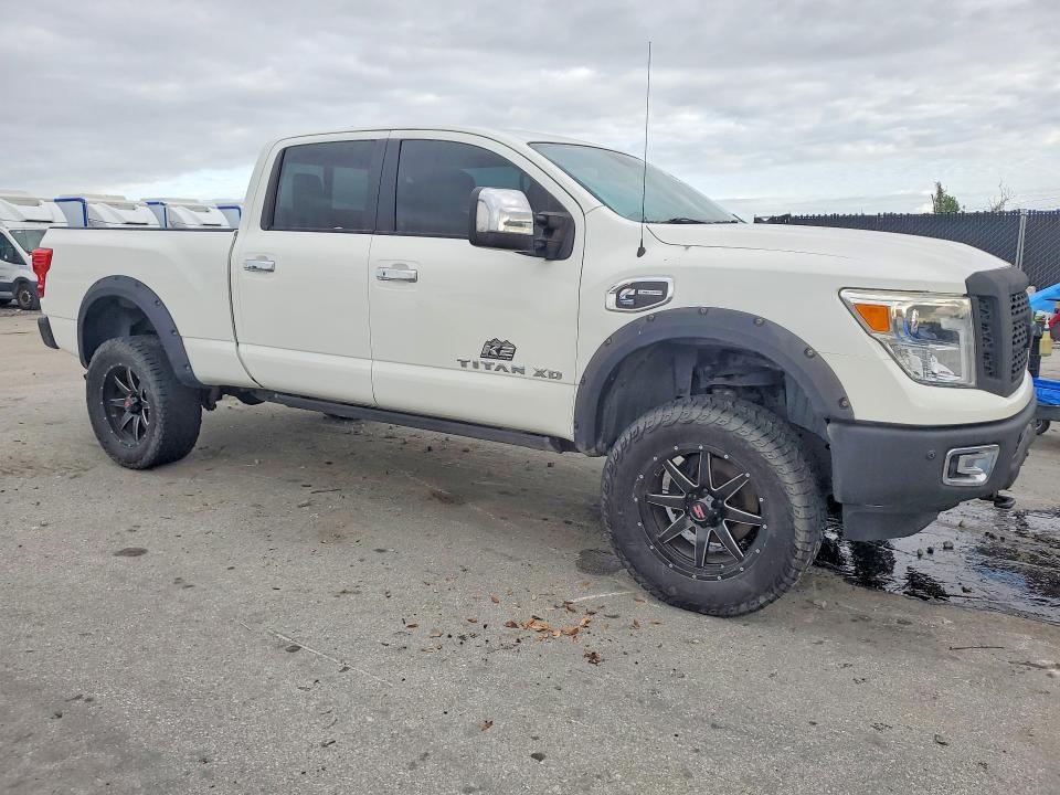 2018 Nissan Titan XD SL