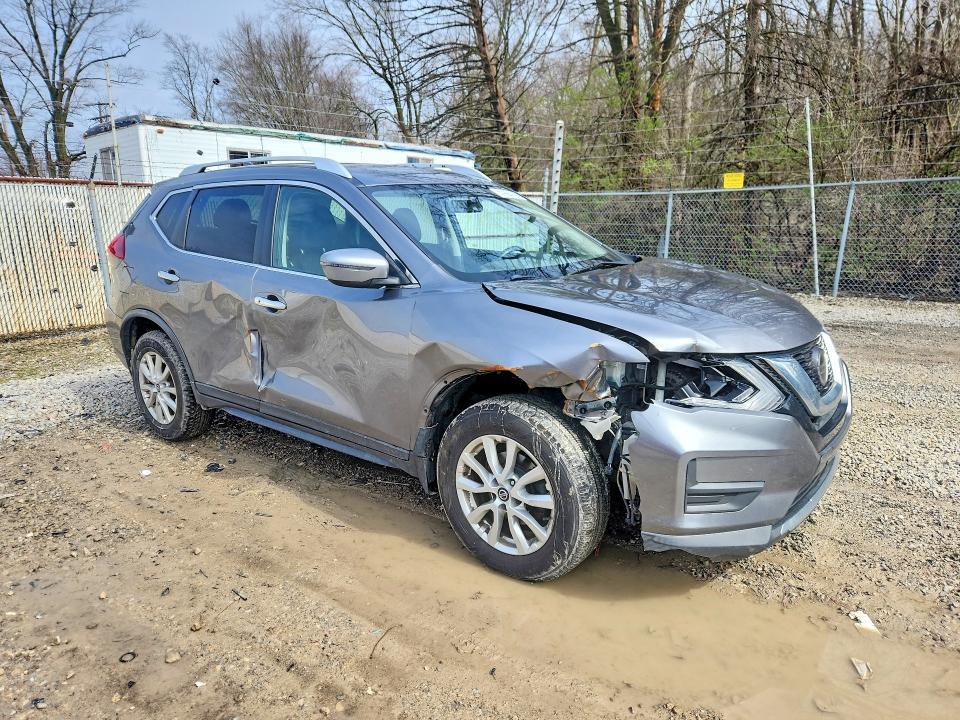 2018 Nissan Rogue sv