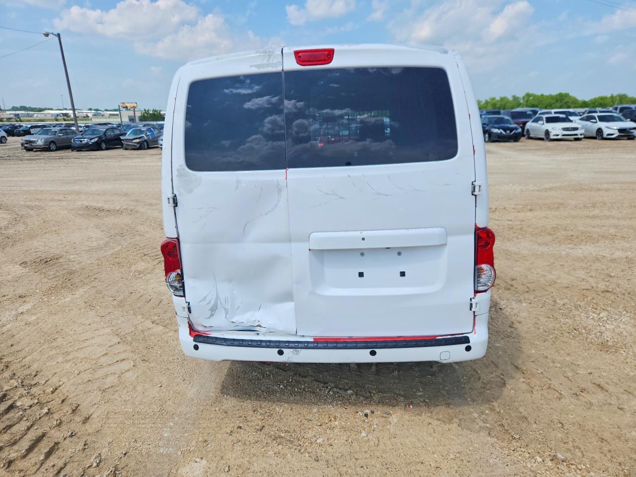 2020 Nissan NV200 SV