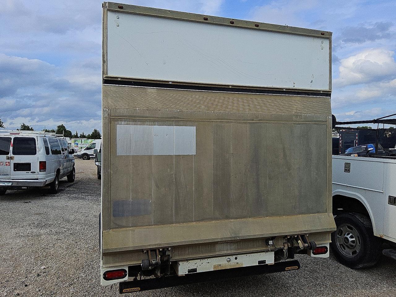 2019 Ford Transit BOX Truck