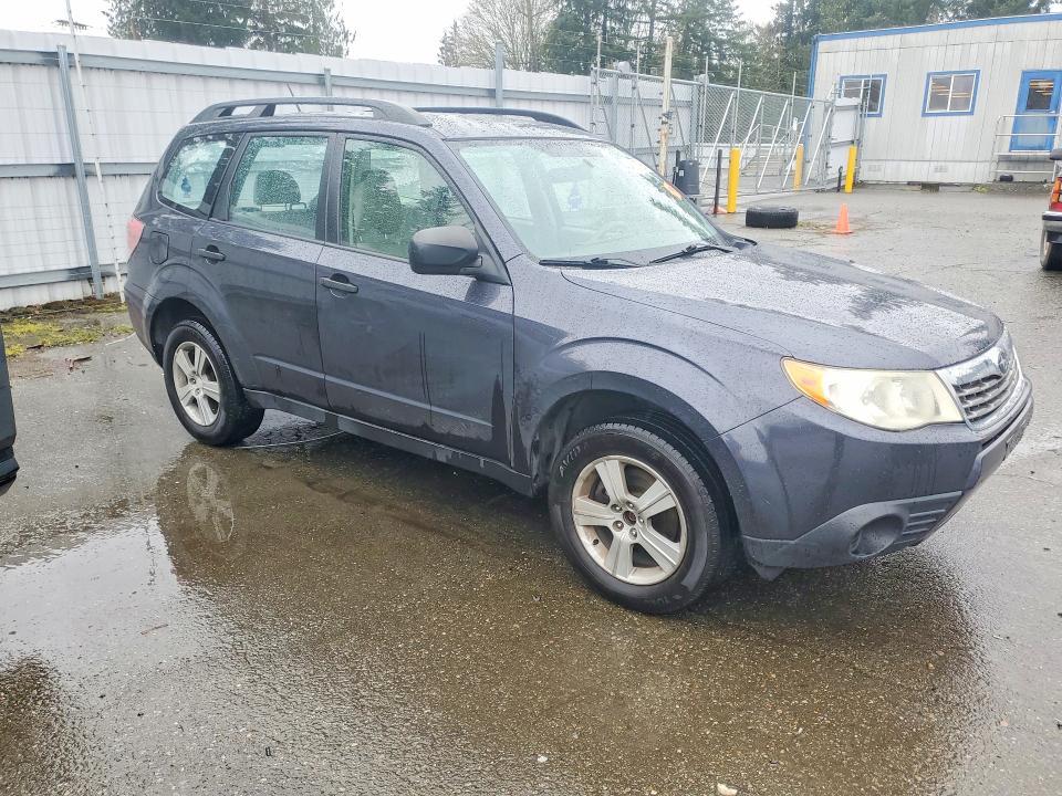 2010 Subaru Forester xs