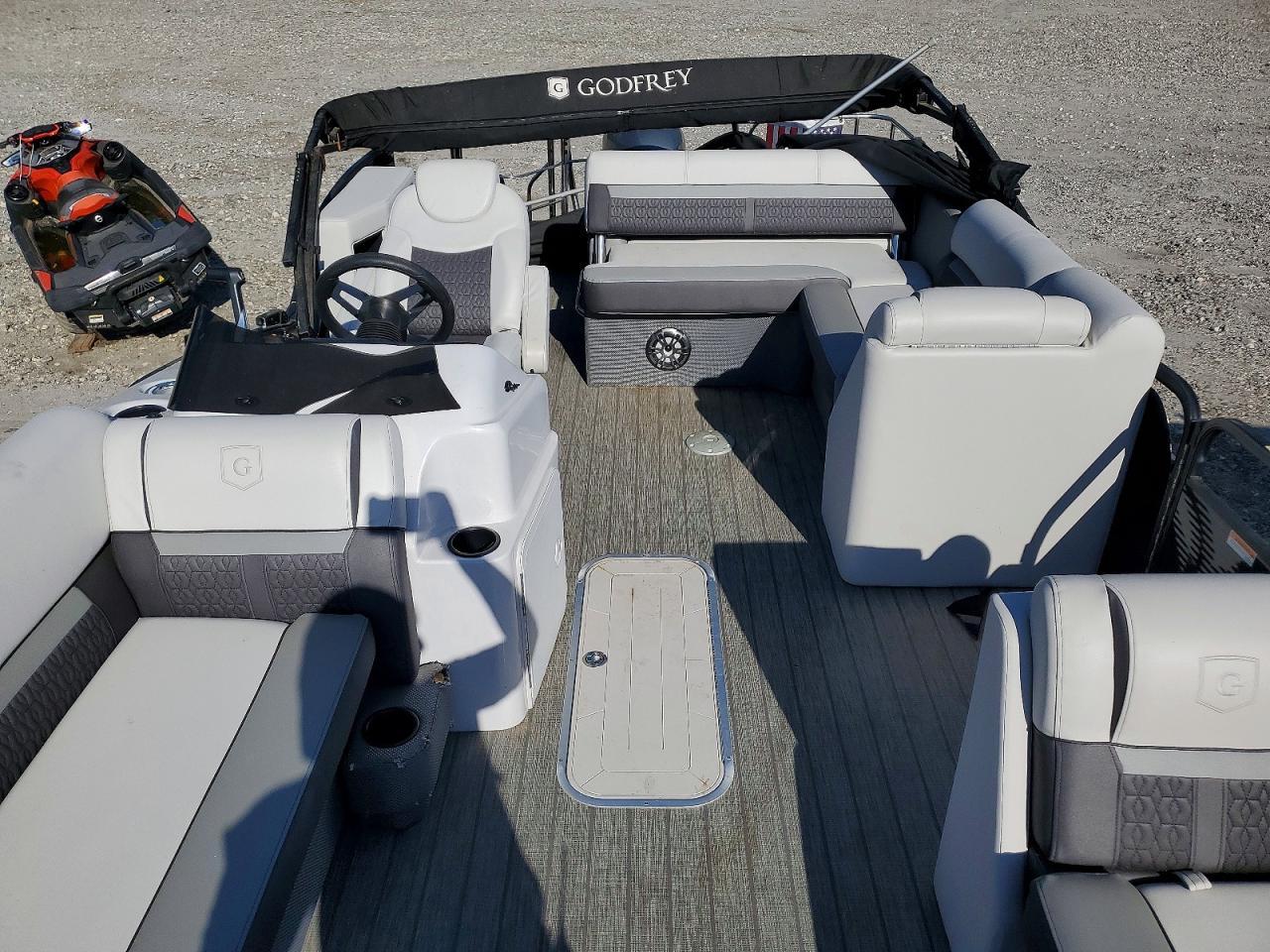 2022 Godfrey Sweetwater