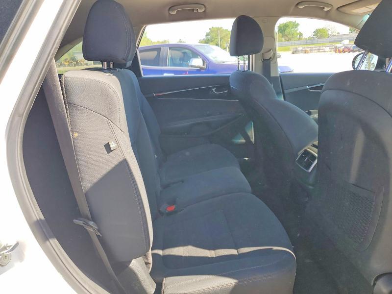 2019 KIA Sorento lx V6