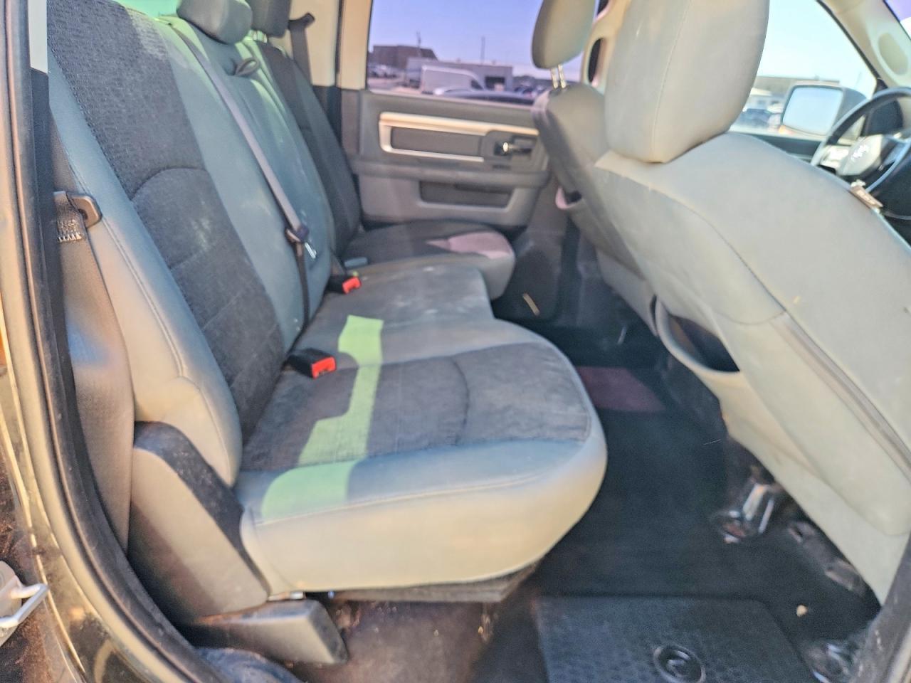 2015 Dodge RAM 1500 SLT