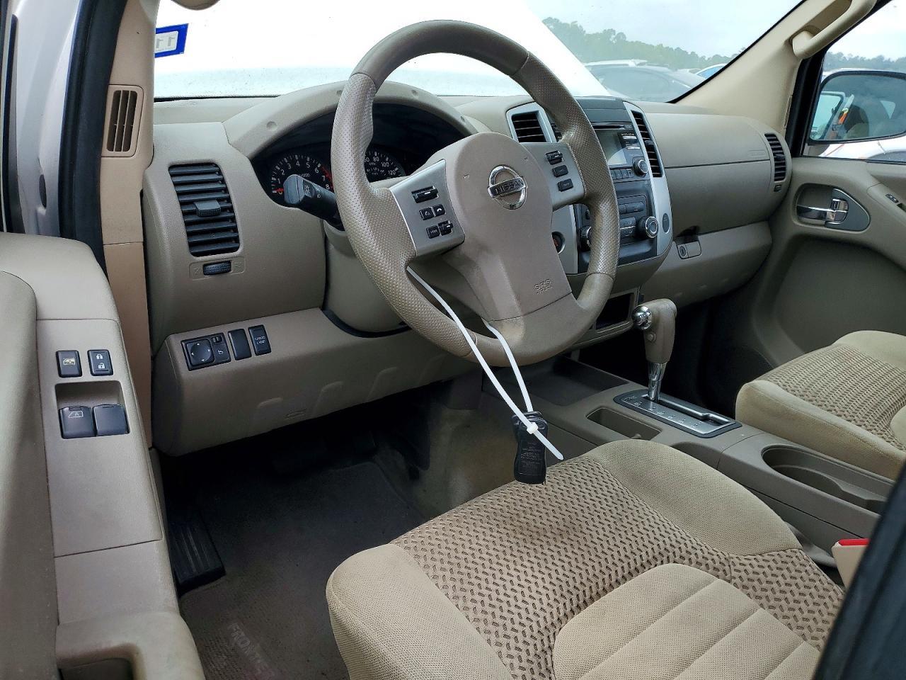 2013 Nissan Frontier SV V6