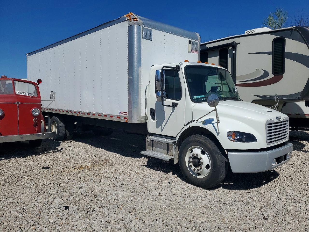 2019 Freightliner Business Class M2 BOX Truck