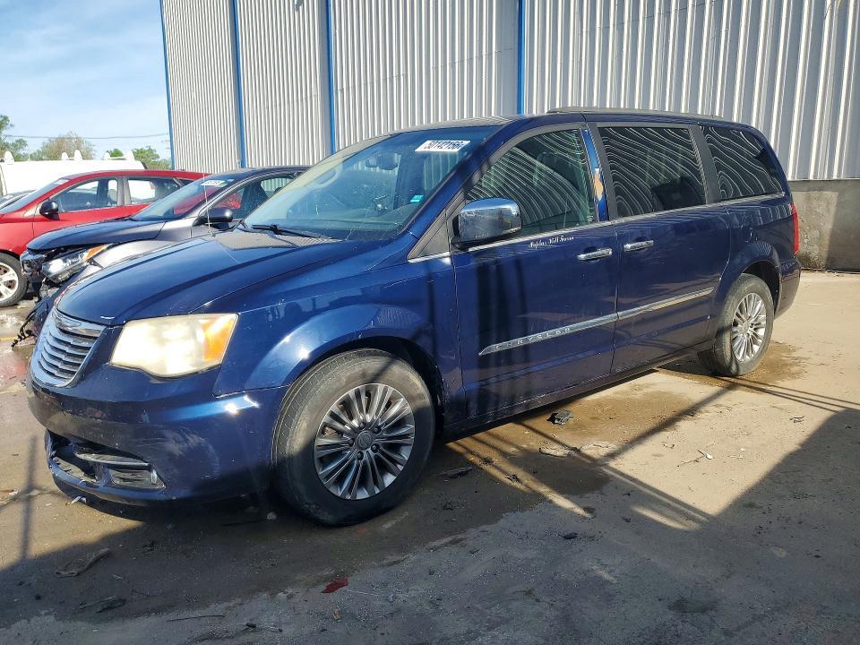 2013 Chrysler Town & Country Touring l