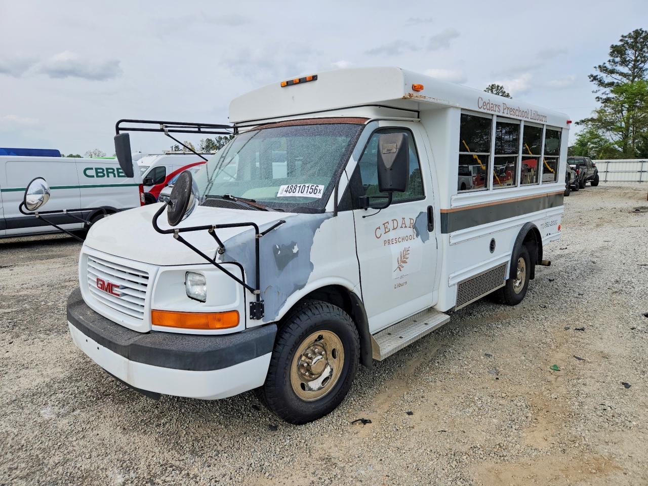 2004 GMC Savana Cutaway G3500