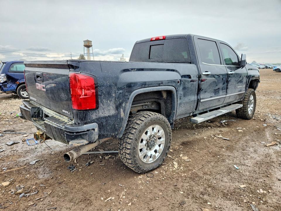 2017 GMC Sierra K2500 Denali