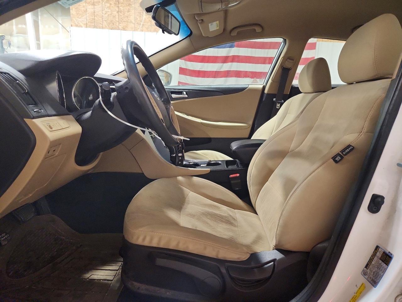 2013 Hyundai Sonata Hybrid