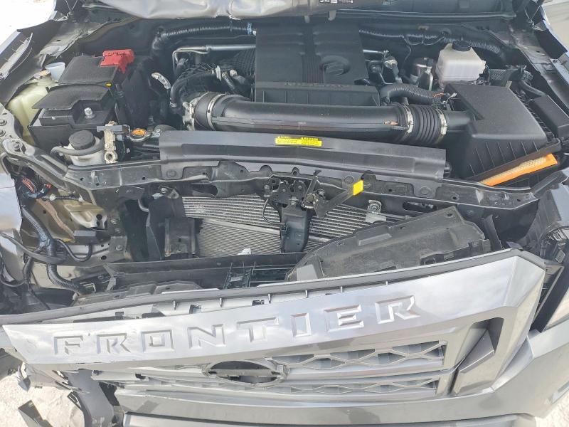 2024 Nissan Frontier sv