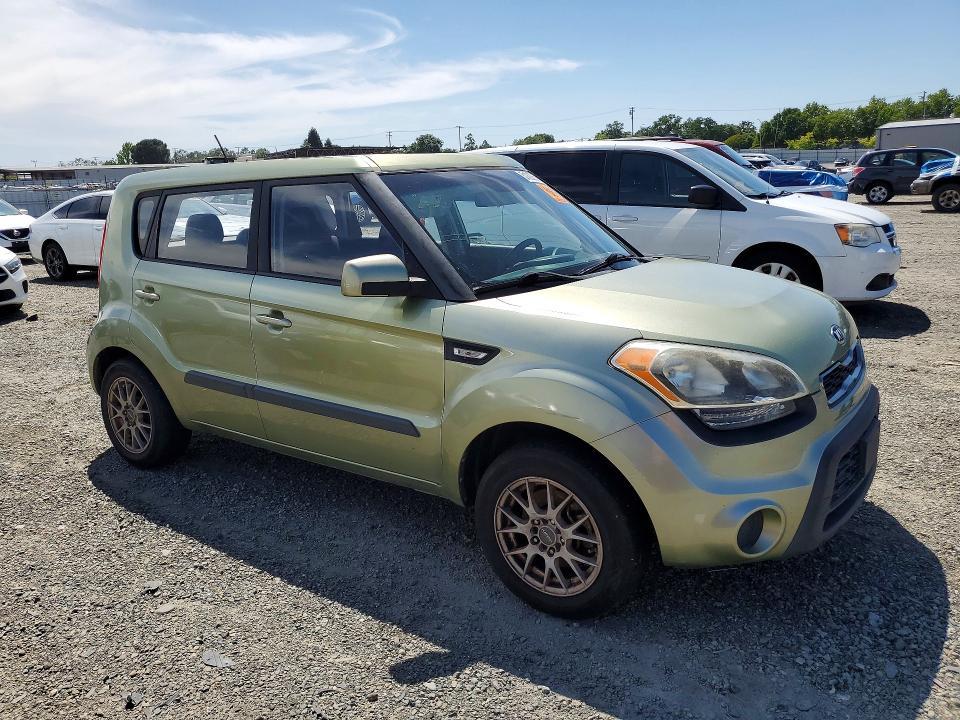 2013 KIA Soul Base