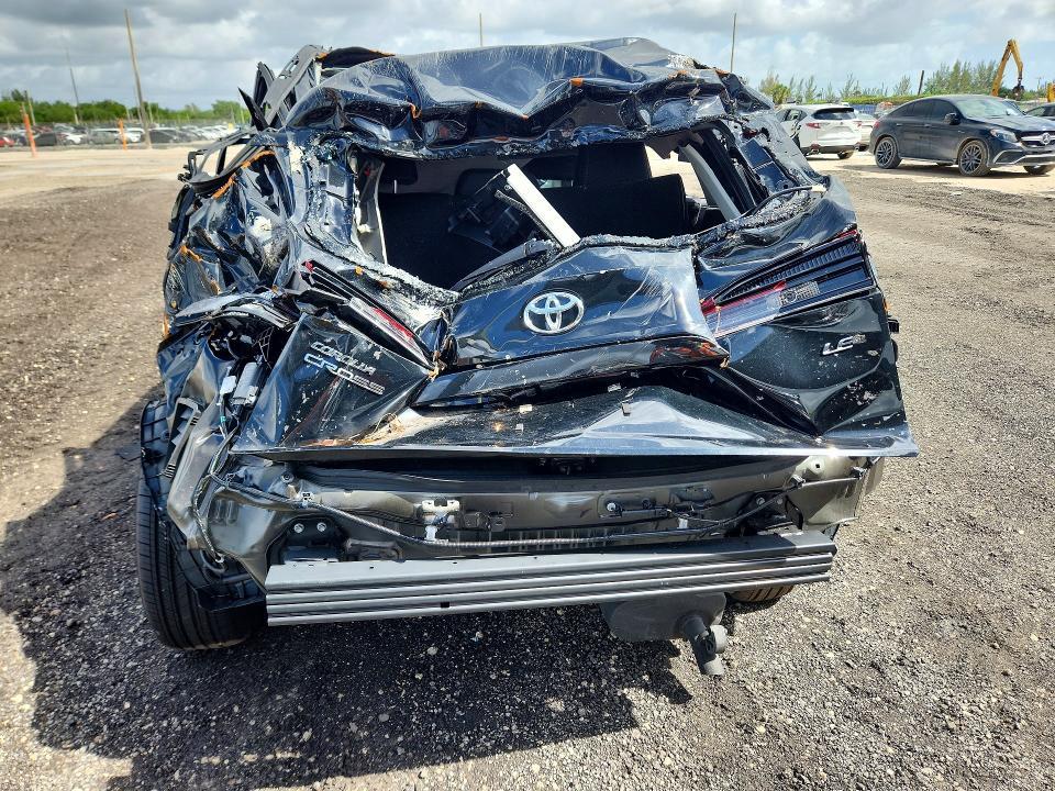 2026 Toyota Corolla Cross le