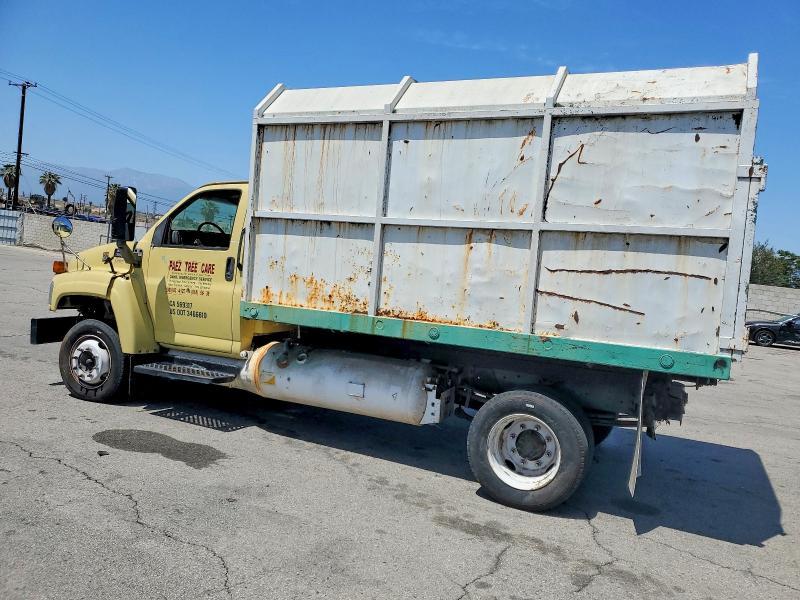 2003 GMC C5500 Chipper Truck