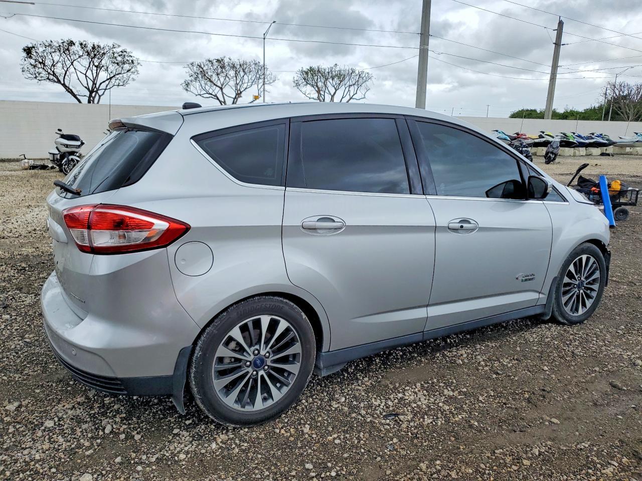 2017 Ford C-max Titanium