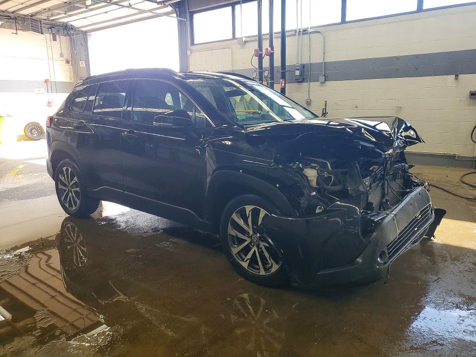 2022 Toyota Corolla Cross xle