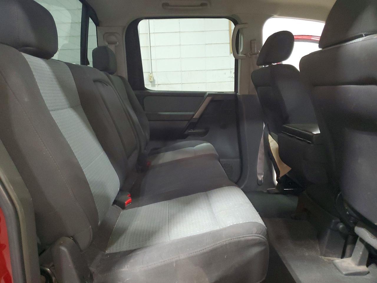 2005 Nissan Titan XE