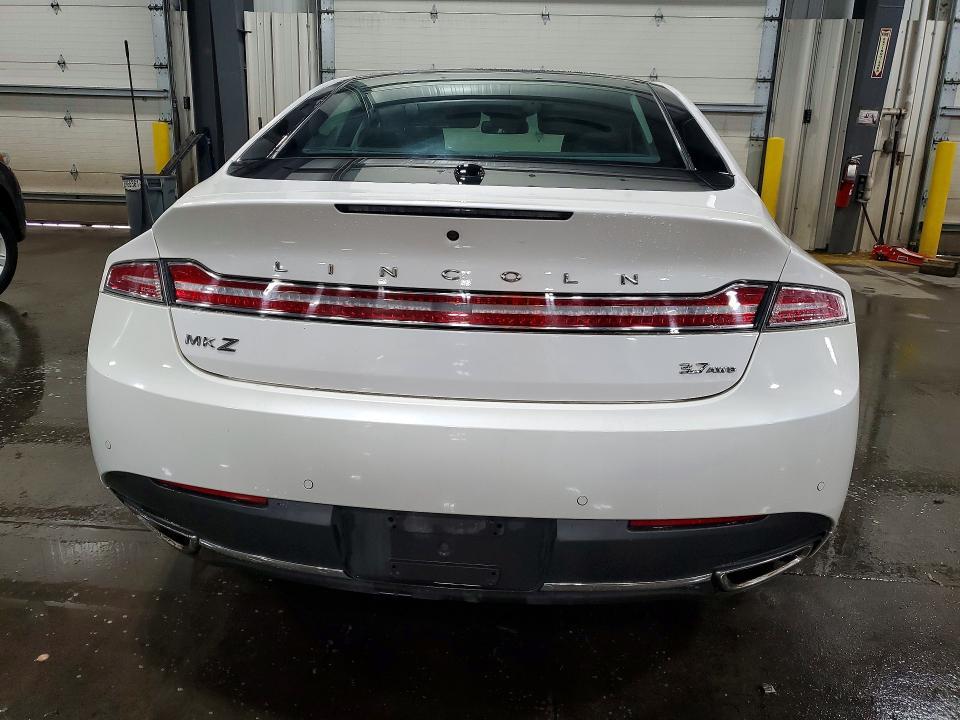 2013 Lincoln Townhouse MKZ