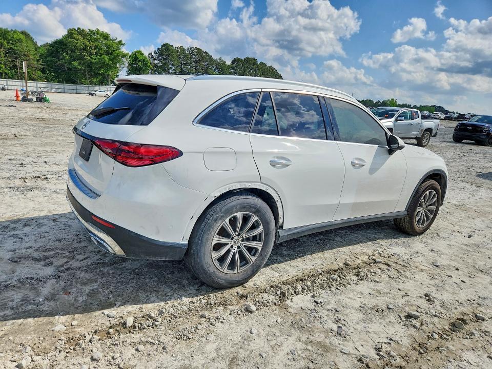 2025 Mercedes-Benz Glc 300