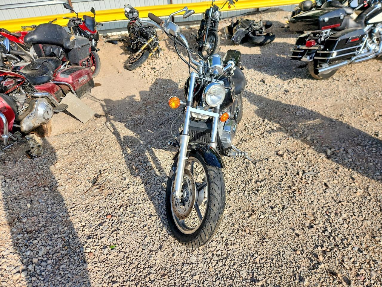 2005 Honda VT1100 C