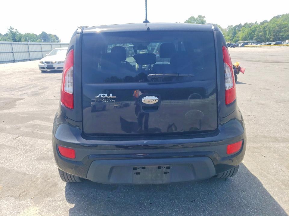 2013 KIA Soul +