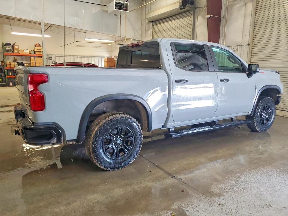 2025 Chevrolet Silverado K1500 ZR2