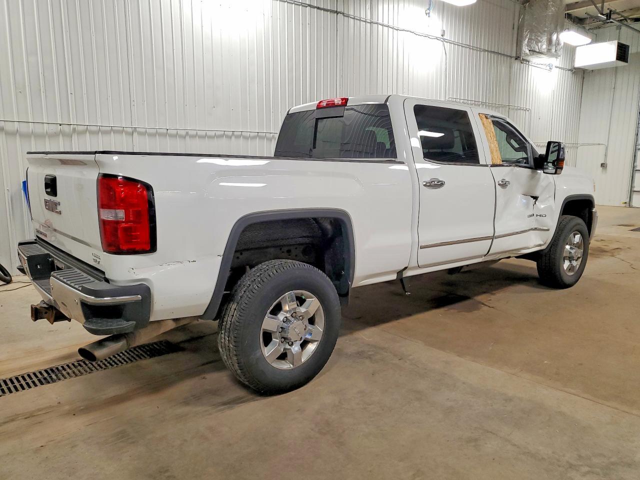 2017 GMC Sierra K2500 SLT