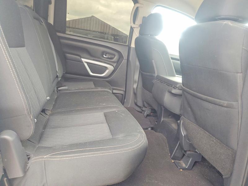 2019 Nissan Titan SV