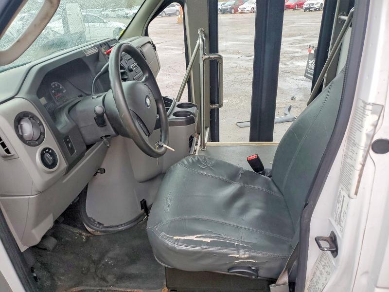 2016 Ford E350 Shuttle bus
