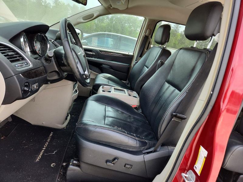 2013 Chrysler Town & Country Touring