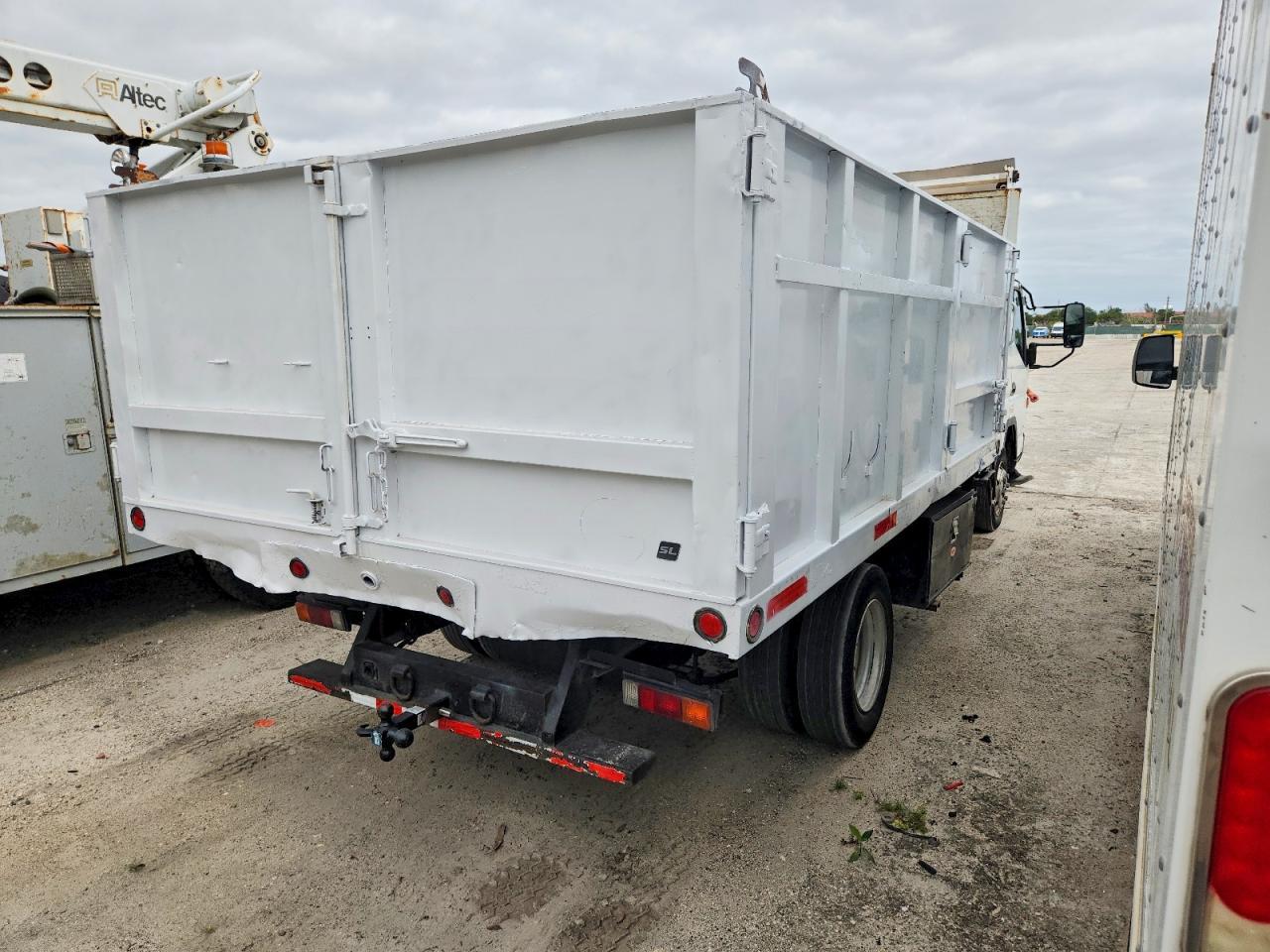 2015 Mitsuifuso 2015 Mitsubishi Truck-BOX Truck