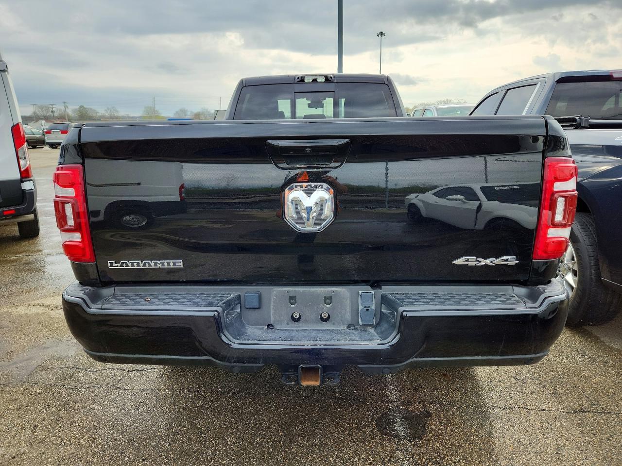 2022 Dodge 3500 Laramie